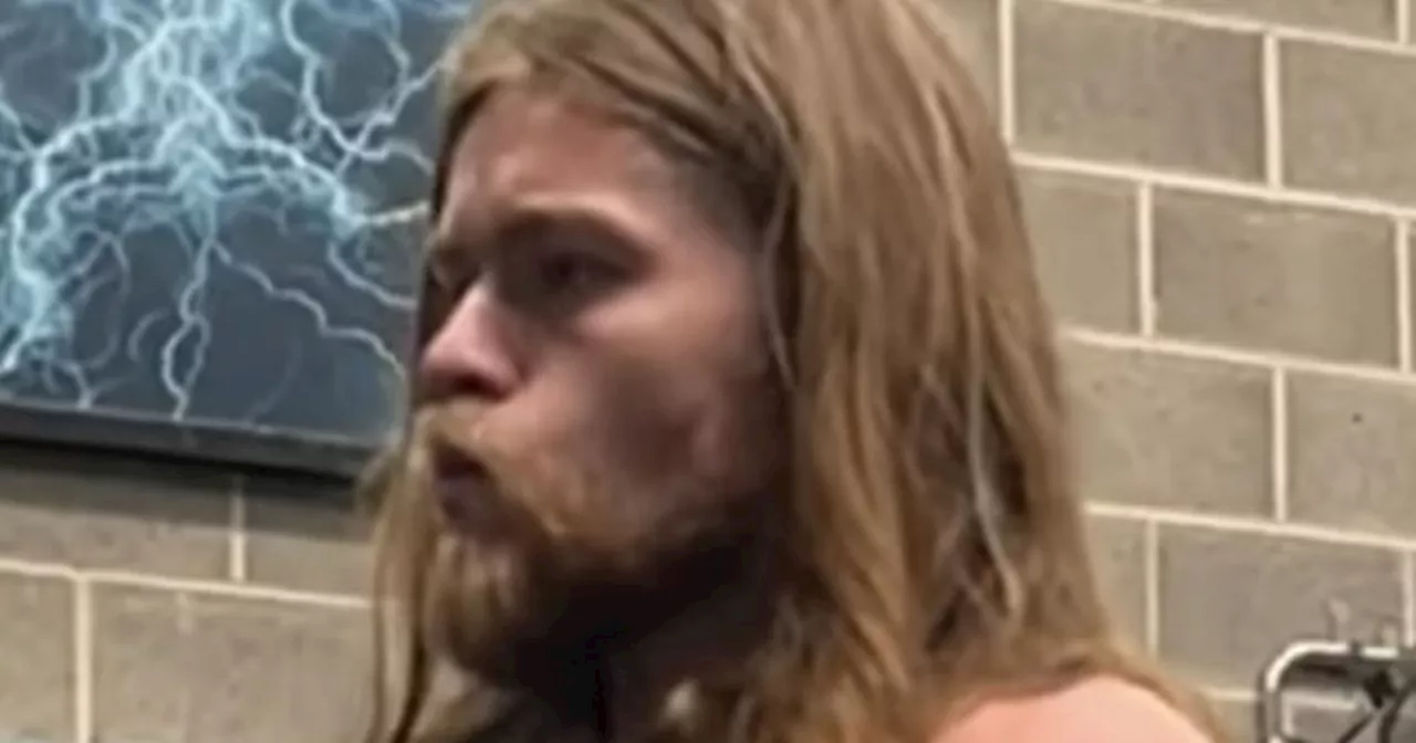 Man transforms from 'Viking to little boy' after shaving his beard off