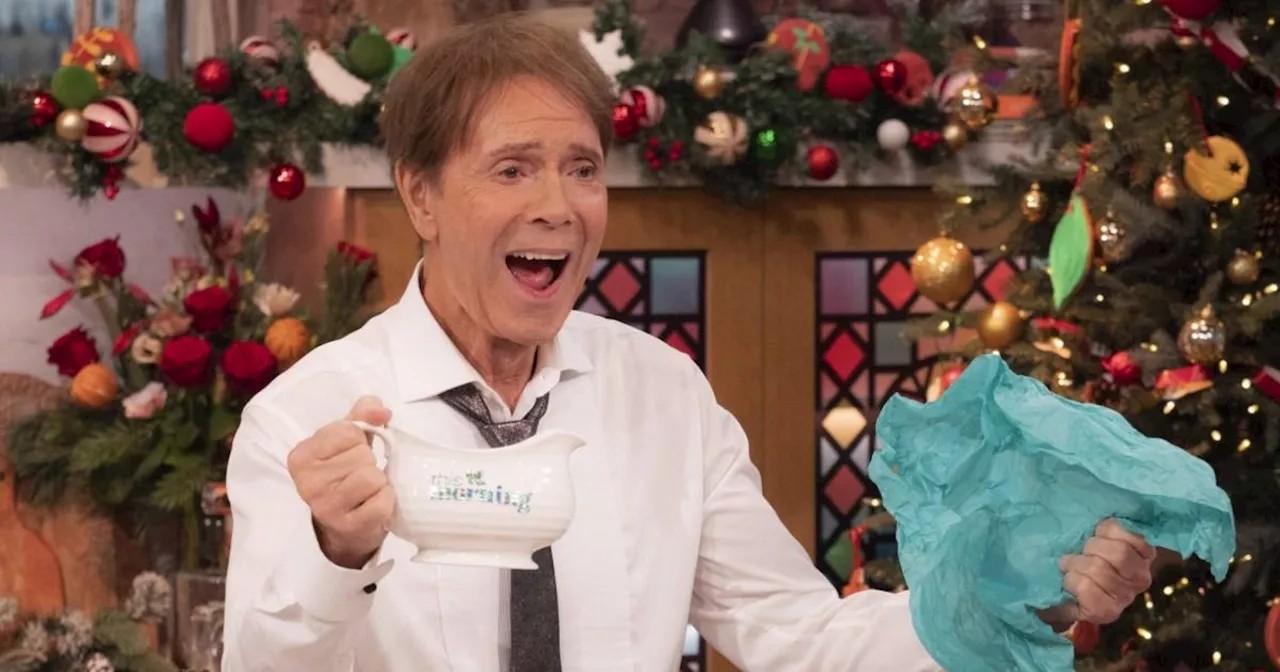 Top chefs slam Sir Cliff Richard's bizarre gravy recipe as 'absolutely vile'