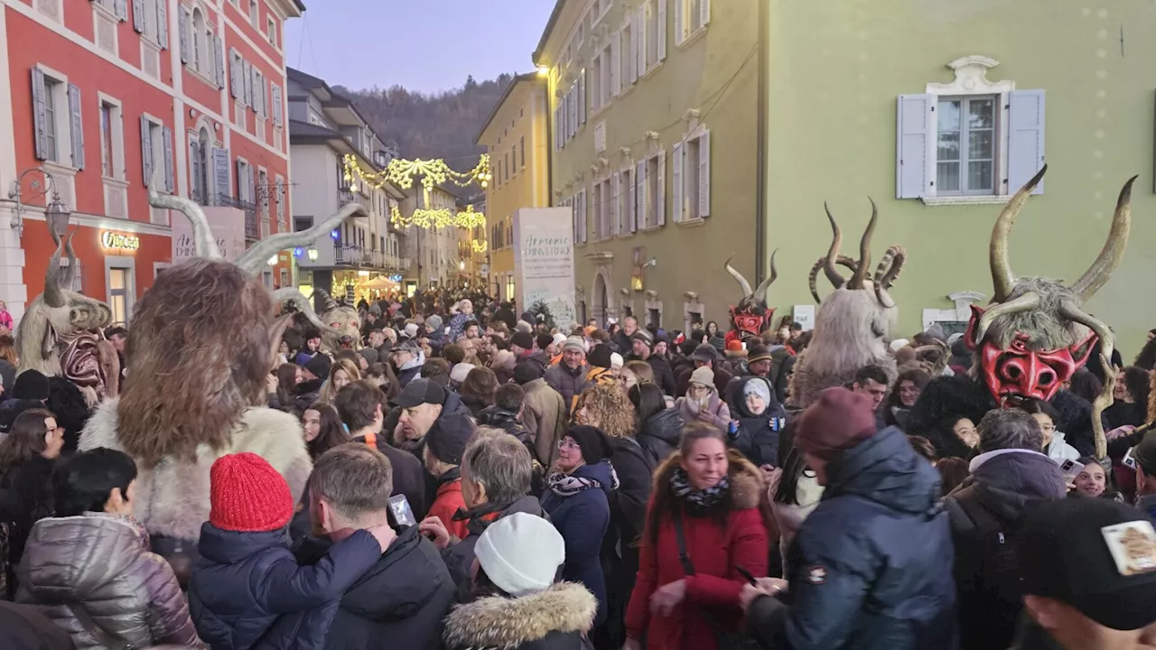 Großer Ansturm auf Mostviertler Königsperchten in Südtirol