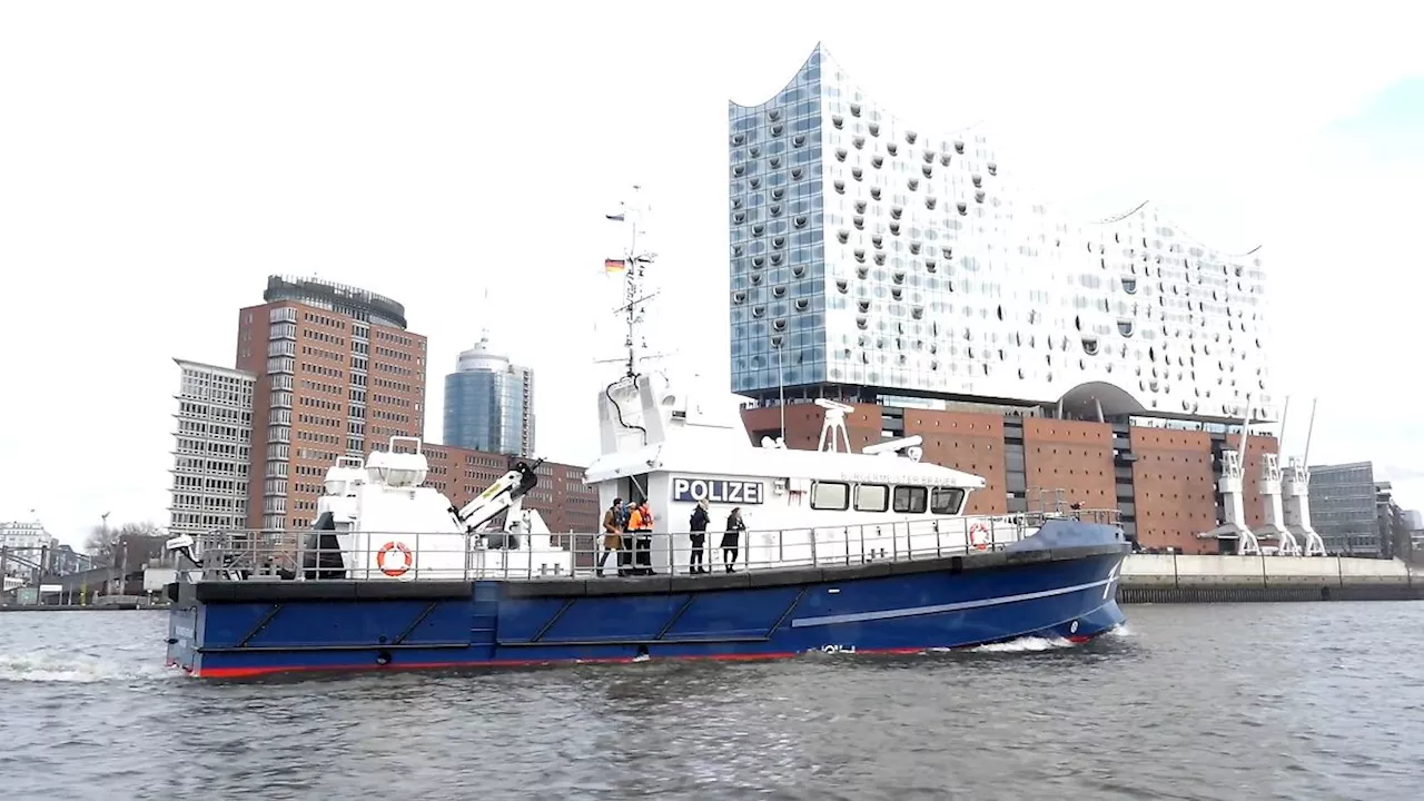 Hamburg & Schleswig-Holstein: Neues Boot für Wasserschutzpolizei in Hamburg eingetroffen