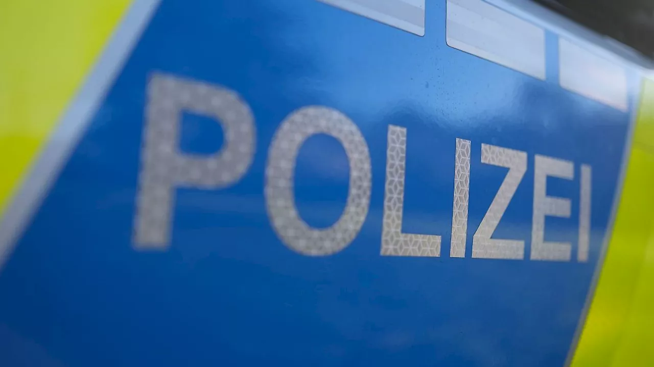 Nordrhein-Westfalen: Unbekannter spricht Mädchen auf Weg zur Schultoilette an