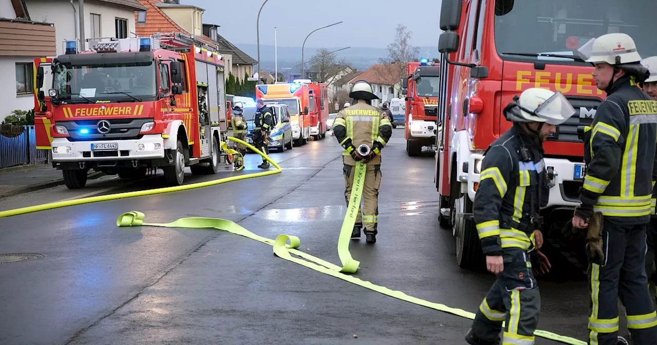 Königstraße in Löhne wieder frei: Feuerwehr rückt zu Brand in Restaurant aus