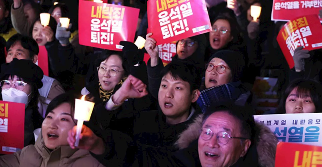 국민 73.6%가 '윤석열 대통령 탄핵 찬성'