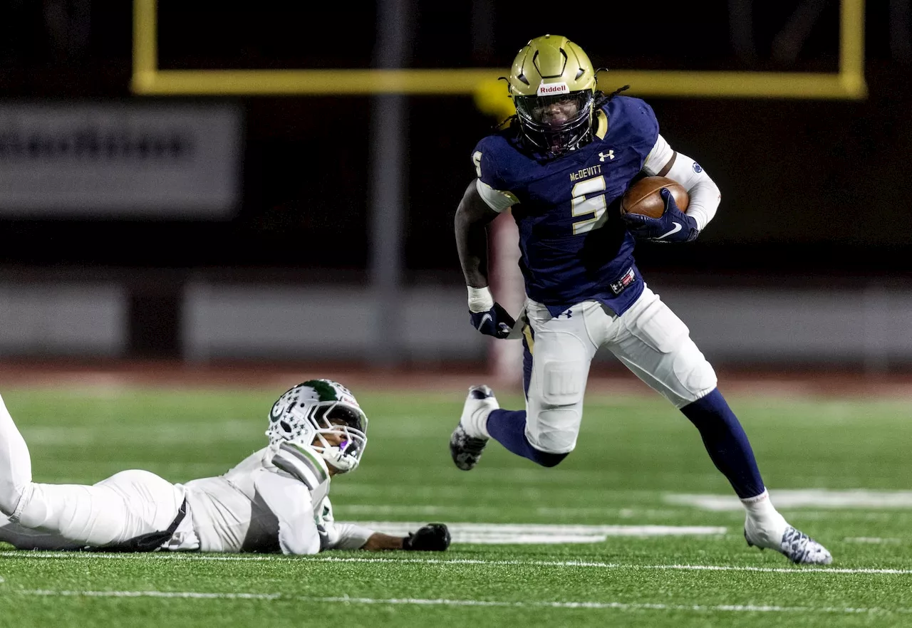 Bishop McDevitt vs. Roman Catholic: PIAA 5A football championship preview