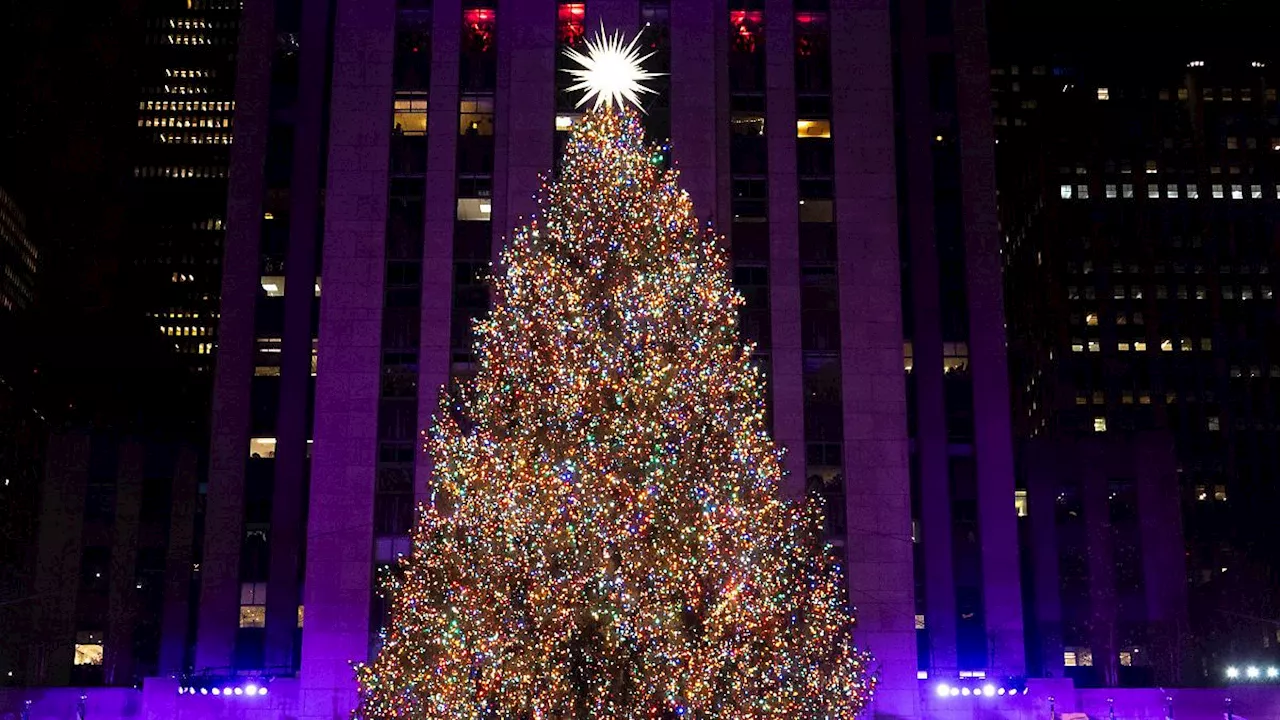 Vor dem Rockefeller Center: So schön strahlt der berühmteste Weihnachtsbaum der Welt