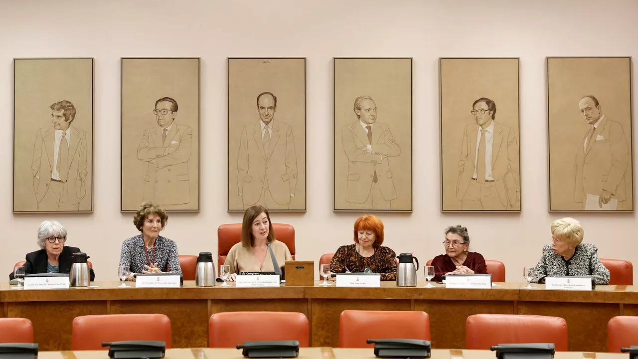 Las 27 del 77: el homenaje del Congreso a las primeras mujeres que ocuparon un sillón en las Cortes