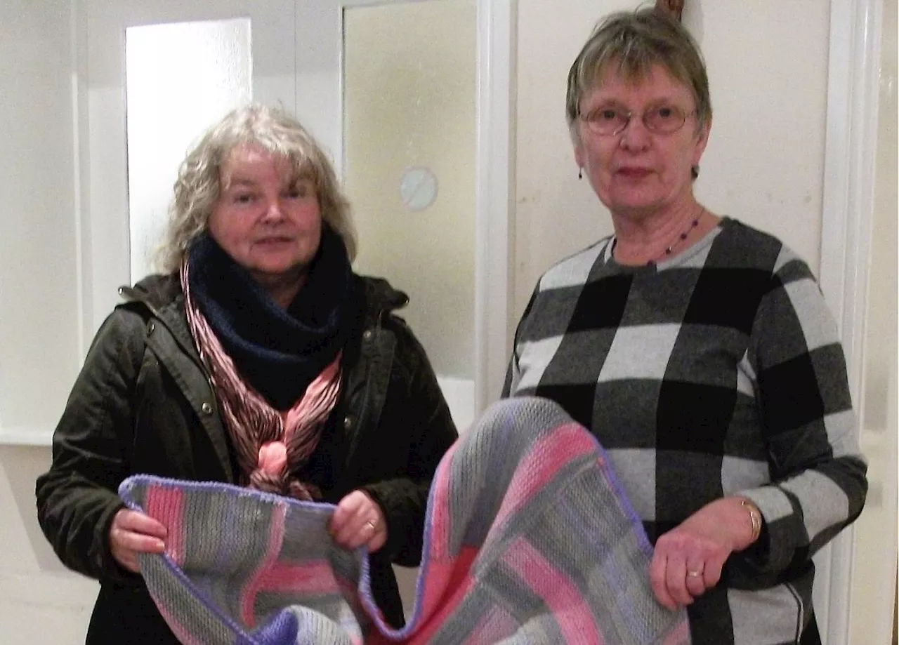 Ludlow Cancer Support Group knits up hope for Bone Cancer Research