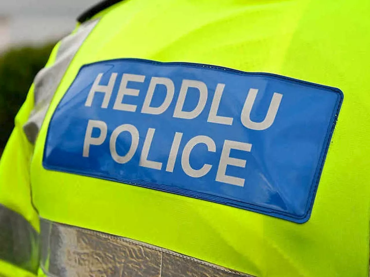 Two in hospital after car crashes into bridge near Rhayader - Police appeal for information