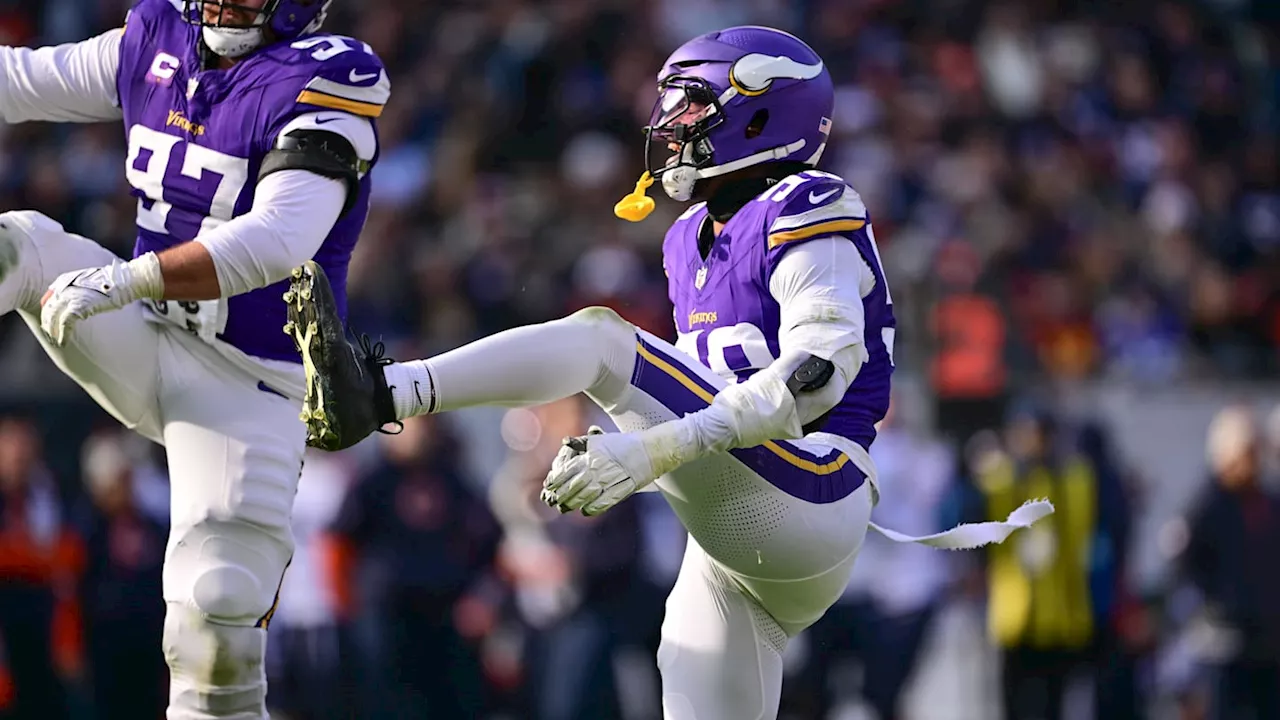 Vikings' Jonathan Greenard named NFC Defensive Player of the Month