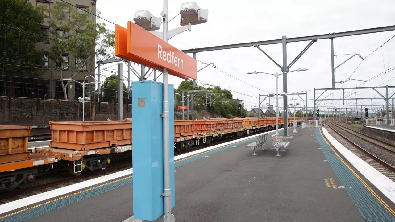 Another strike plunges Sydney train network into chaos with ongoing delays