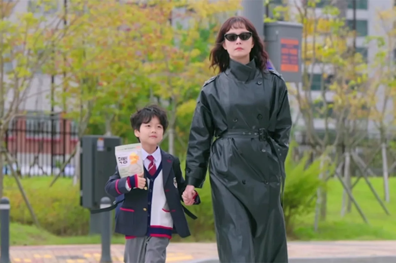 Jun So Min Transforms Into Nephew Yoon Ha Bin’s Fake Mom In Upcoming Drama “Sorry Not Sorry”