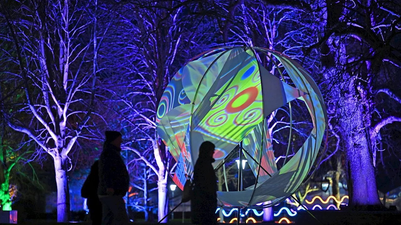 Winterliches Areal: Thüringens größter Garten im winterlichen Lichterglanz