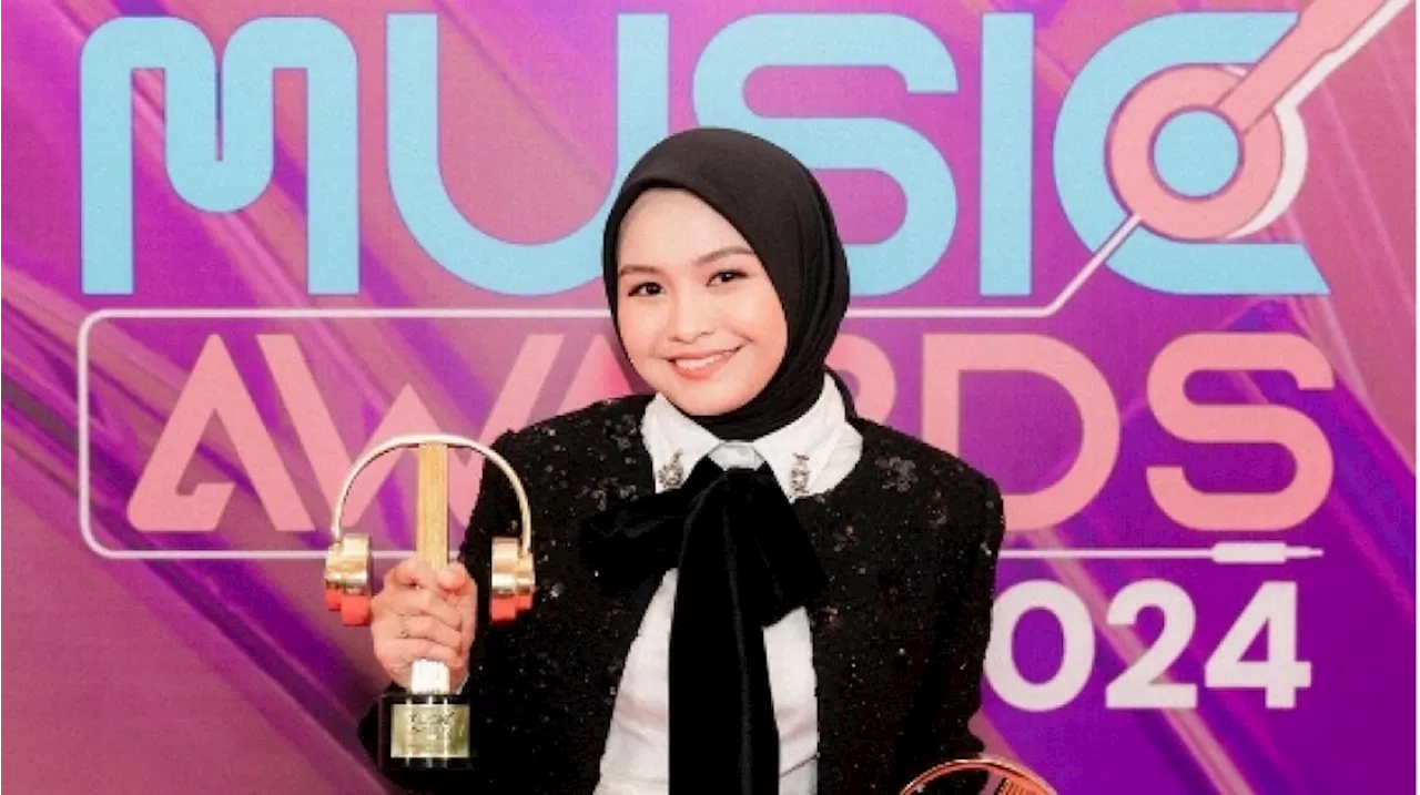  Salma Salsabil: Lagu Kaum Galau Menang AMI Awards 2024