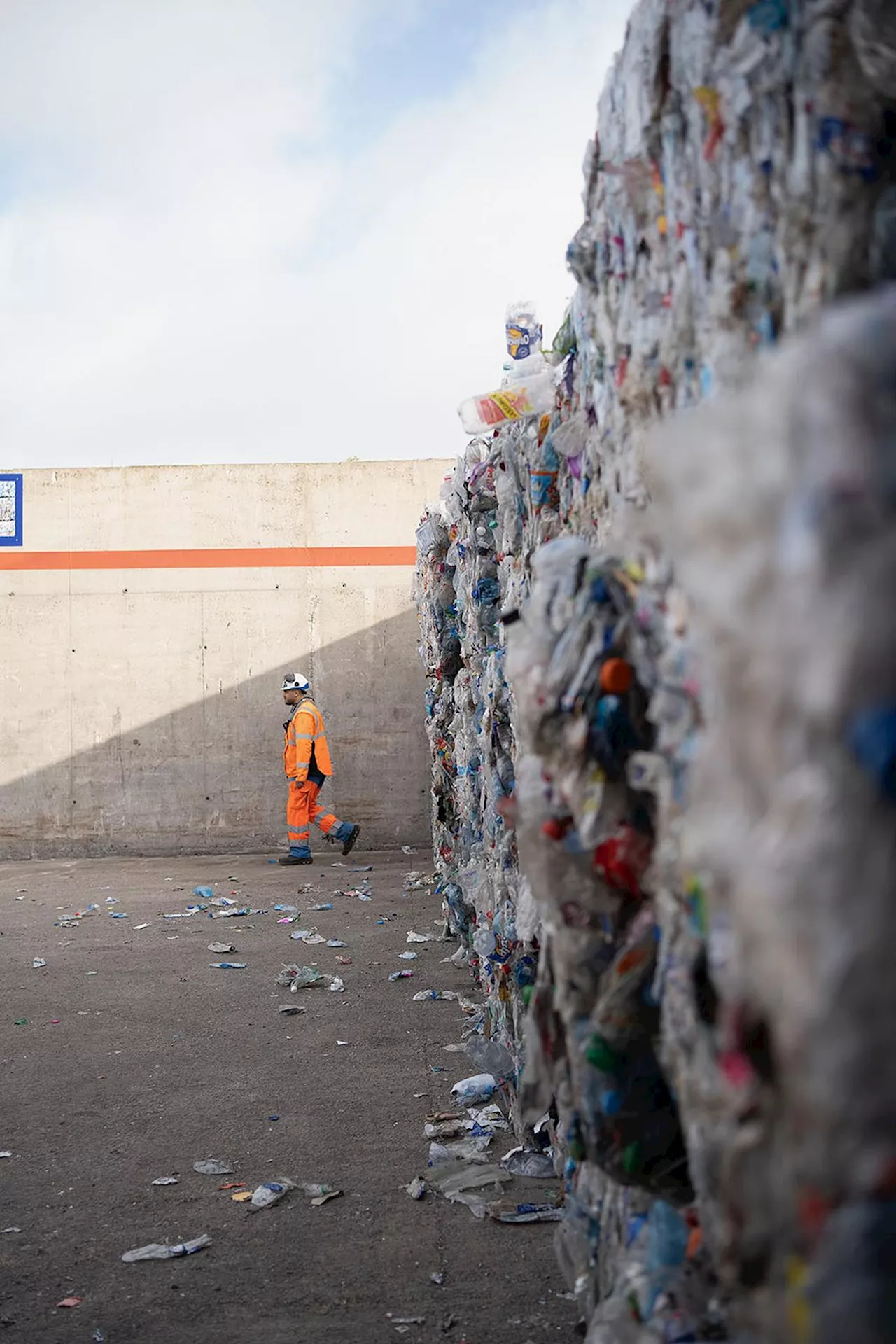 Intelligence artificielle : Suez trie et valorise nos déchets plastiques grâce à l’IA