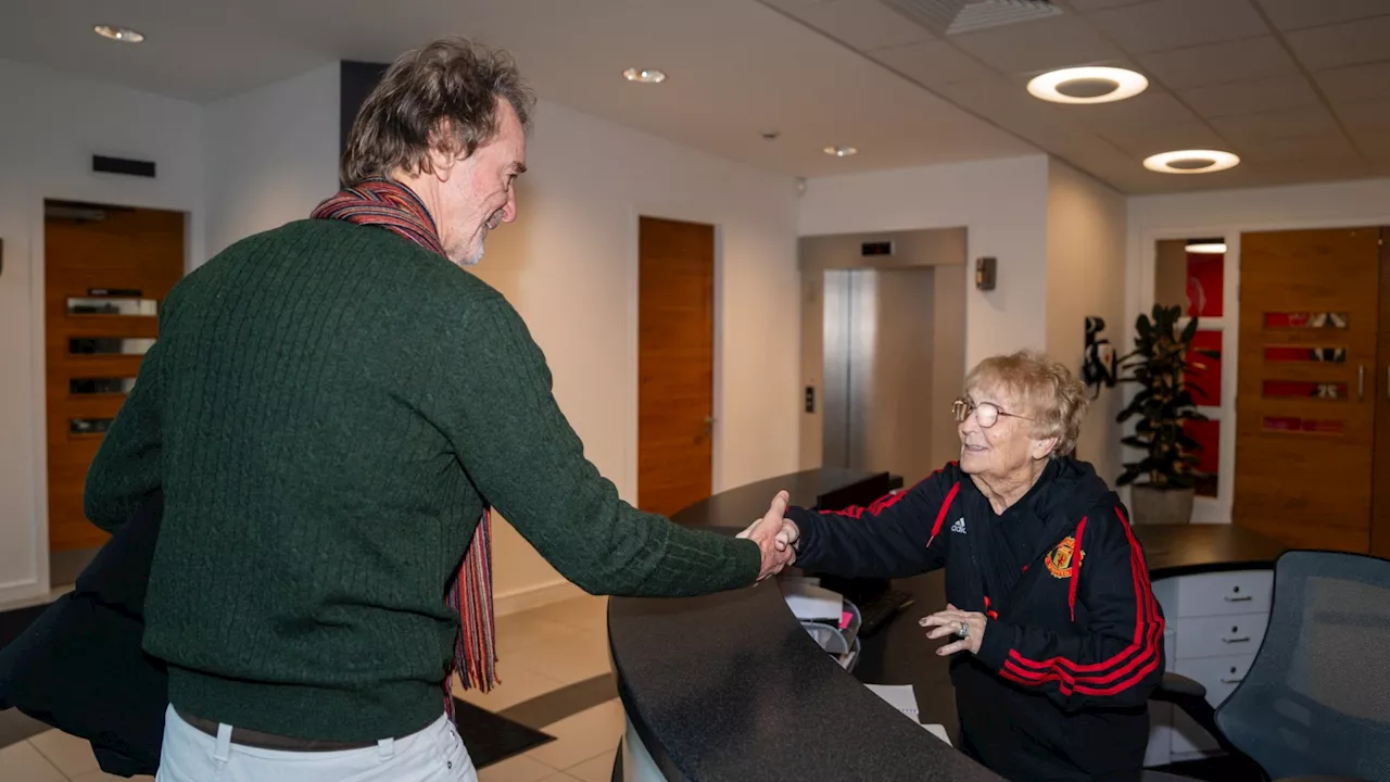 Manchester United announce death of cherished club employee loved by Sir Alex Ferguson...