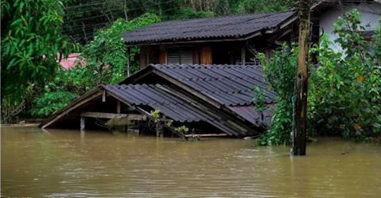 Heavy Rain Causes Severe Flooding in Southern Thailand