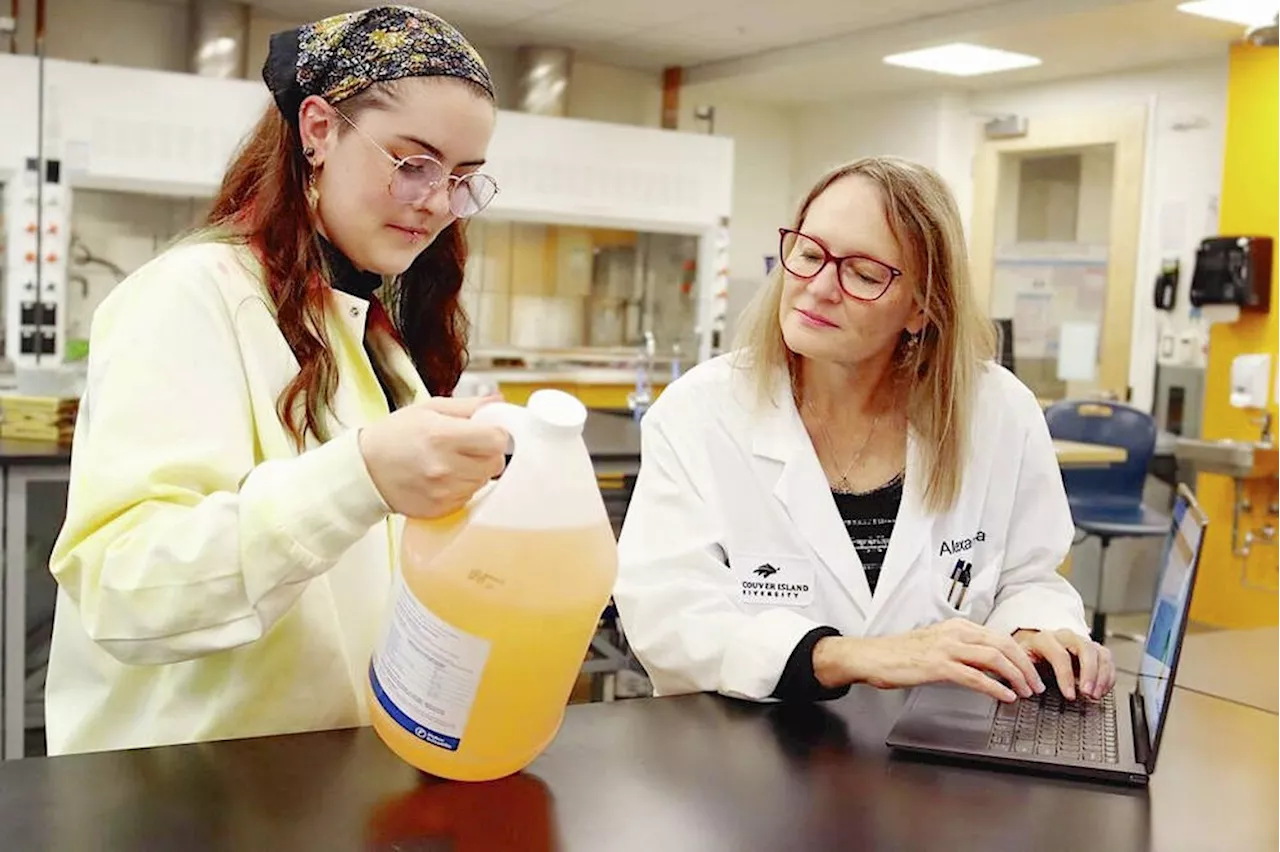 VIU researchers help chart a path for boaters to use less-toxic cleaners