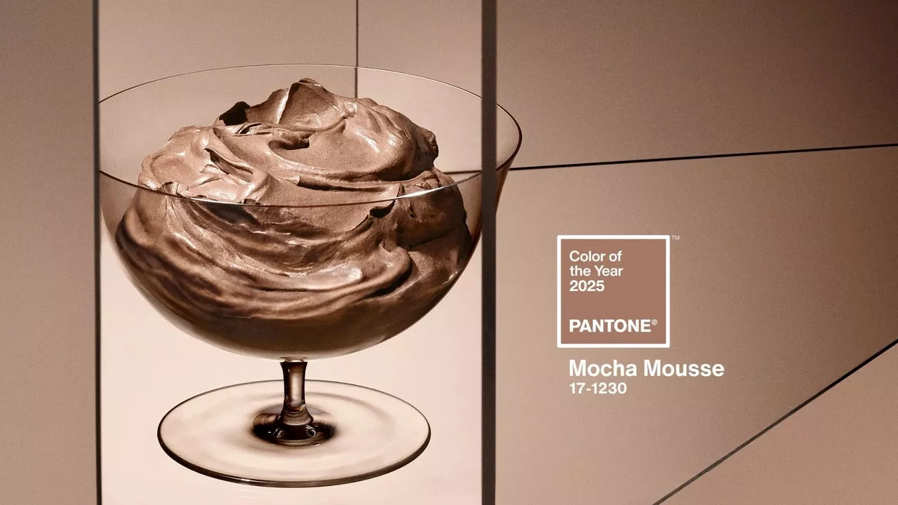 Il colore Pantone del 2025 è il Mocha Mousse