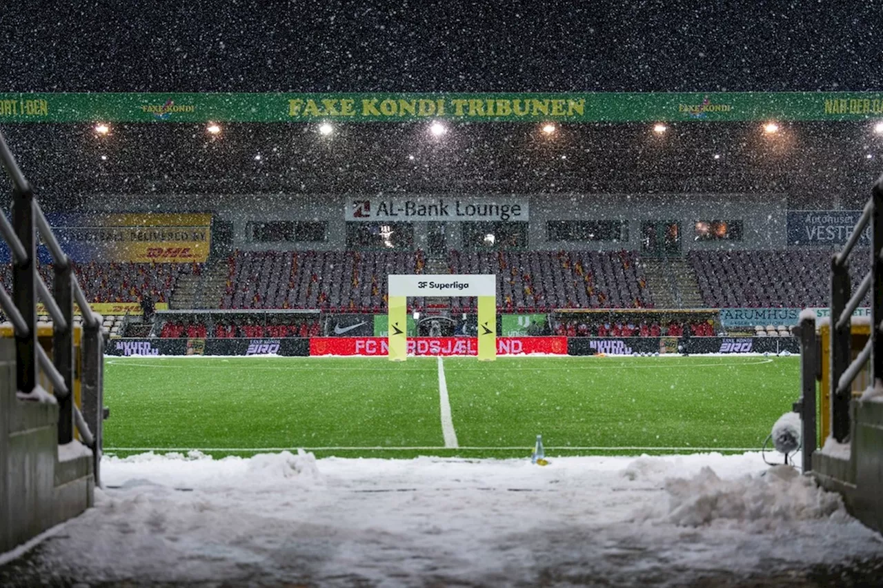 Sneeuwpret blijkt toch niet onschuldig: clubs beboet na sneeuwballen