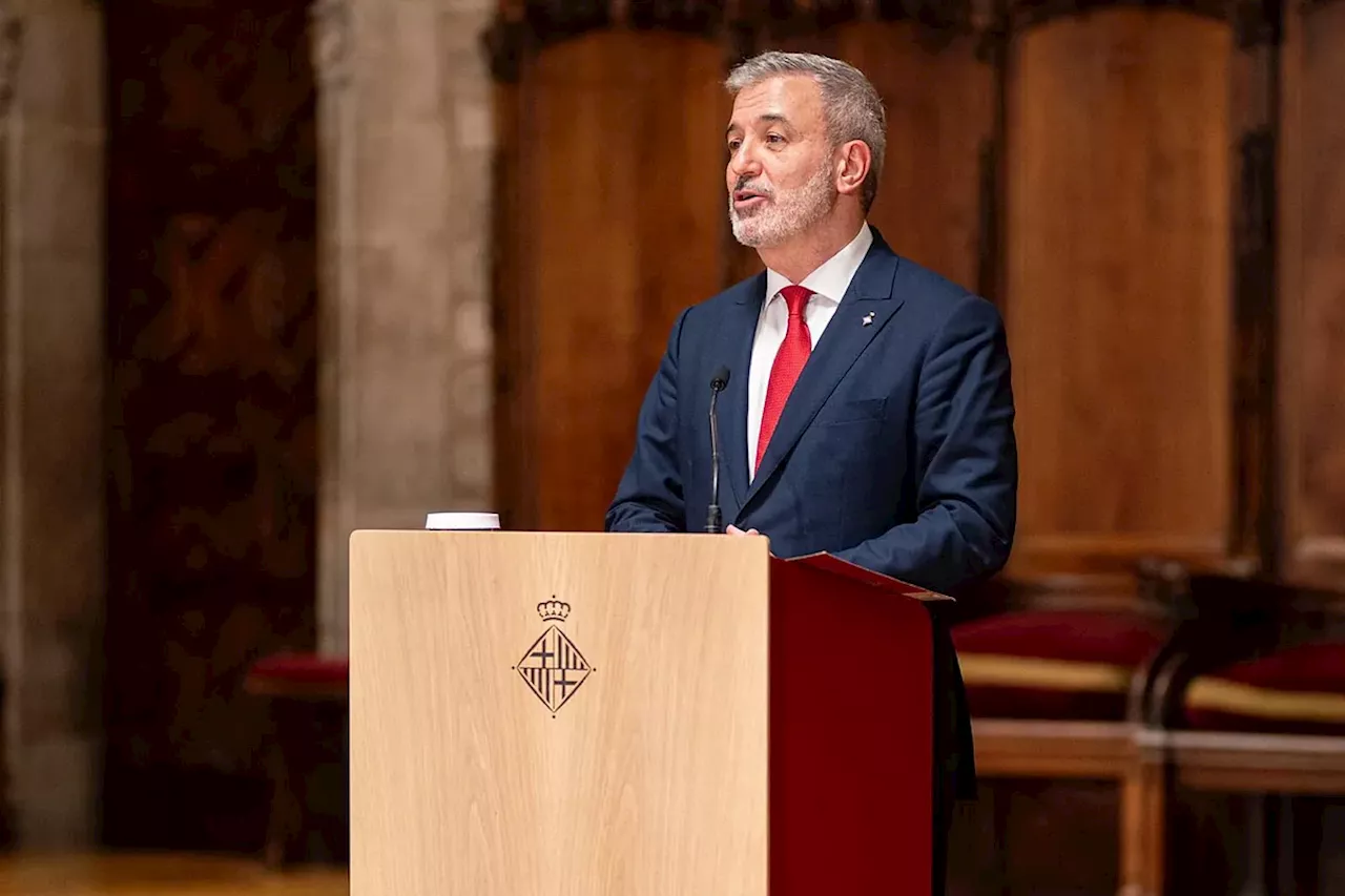 El alcalde Jaume Collboni da el primer paso para 'prohibir o restringir' el alquiler de temporada en Barcelona