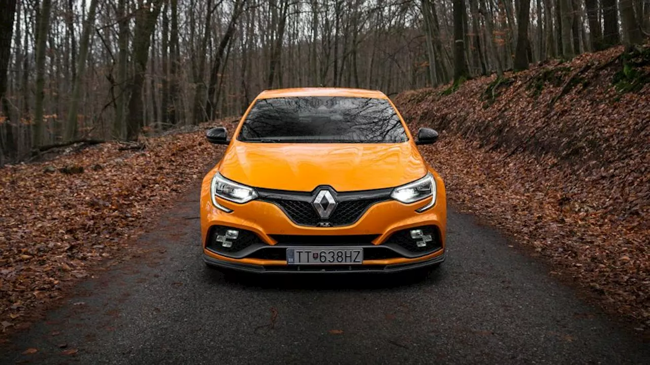 Renault December 2024 discounts: 22.3 కిలోమీటర్ల మైలేజీ కారుపై రూ. 75వేల భారీ డిస్కౌంట్.. వెంటనే షోరూమ్‎కు పరుగెత్తండి