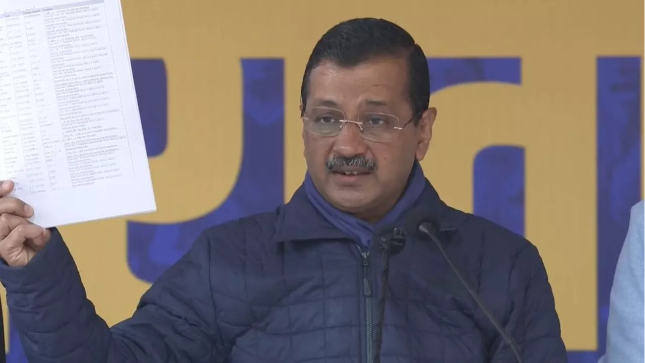 Kejriwal: BJP'nin Binlerce Oy Verenlerin Listeden Çıkartılmasına Dair Eleştiriler