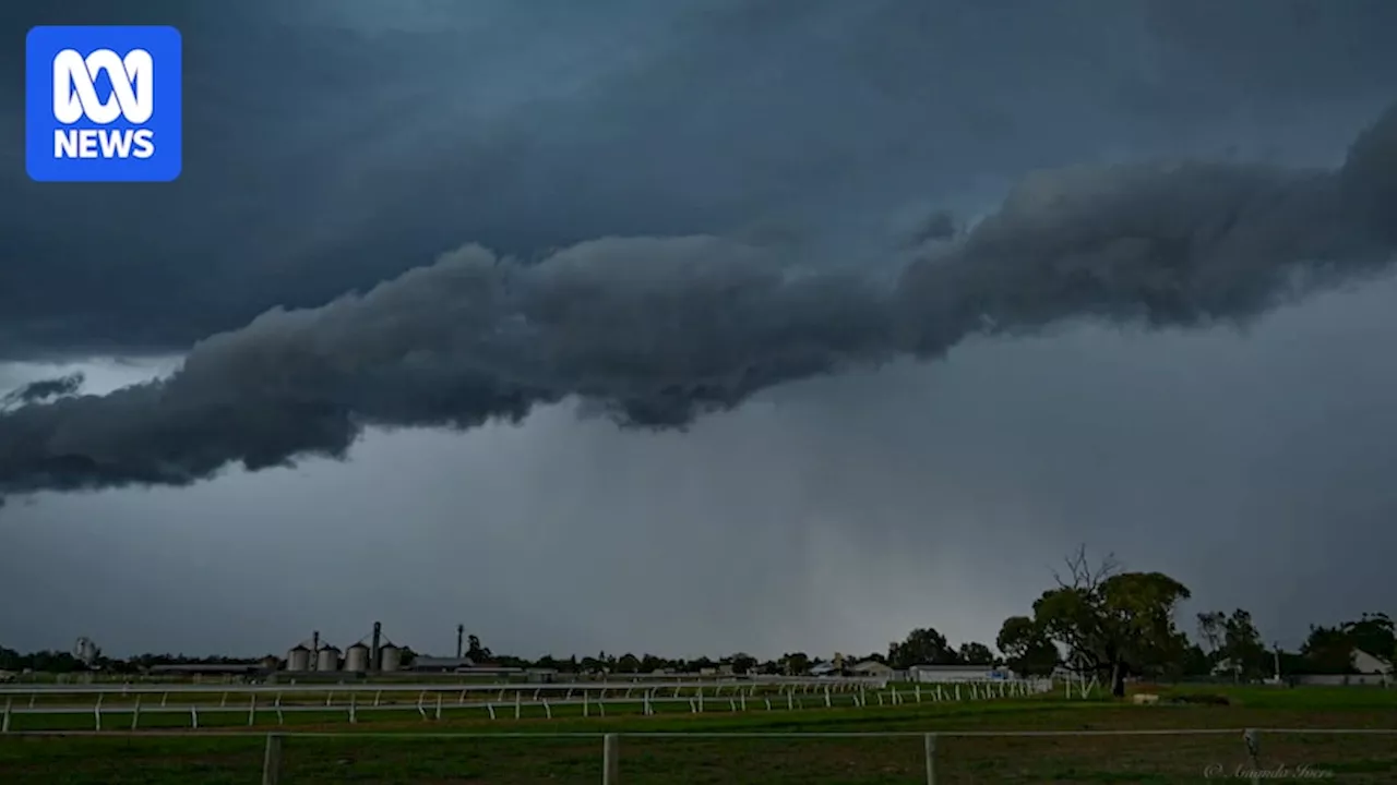 Warmest waters on Earth help fuel another weekend thunderstorm outbreak from Brisbane to Melbourne