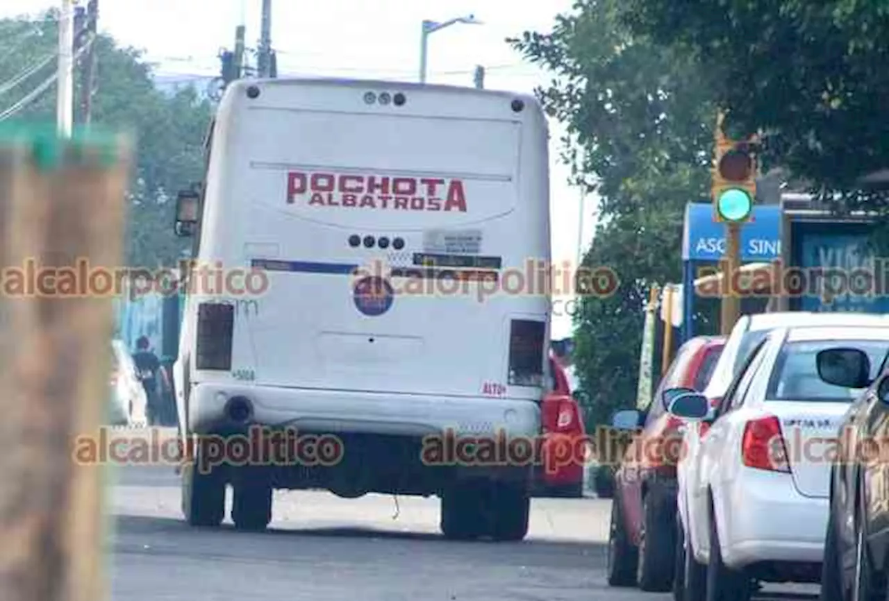 Mujer muere arrollada por autobús del servicio urbano, en Veracruz Puerto