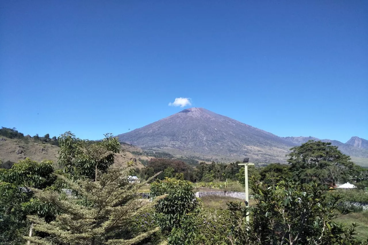 Pemesanan tiket pendakian Gunung Rinjani ditutup 25 Desember 2024