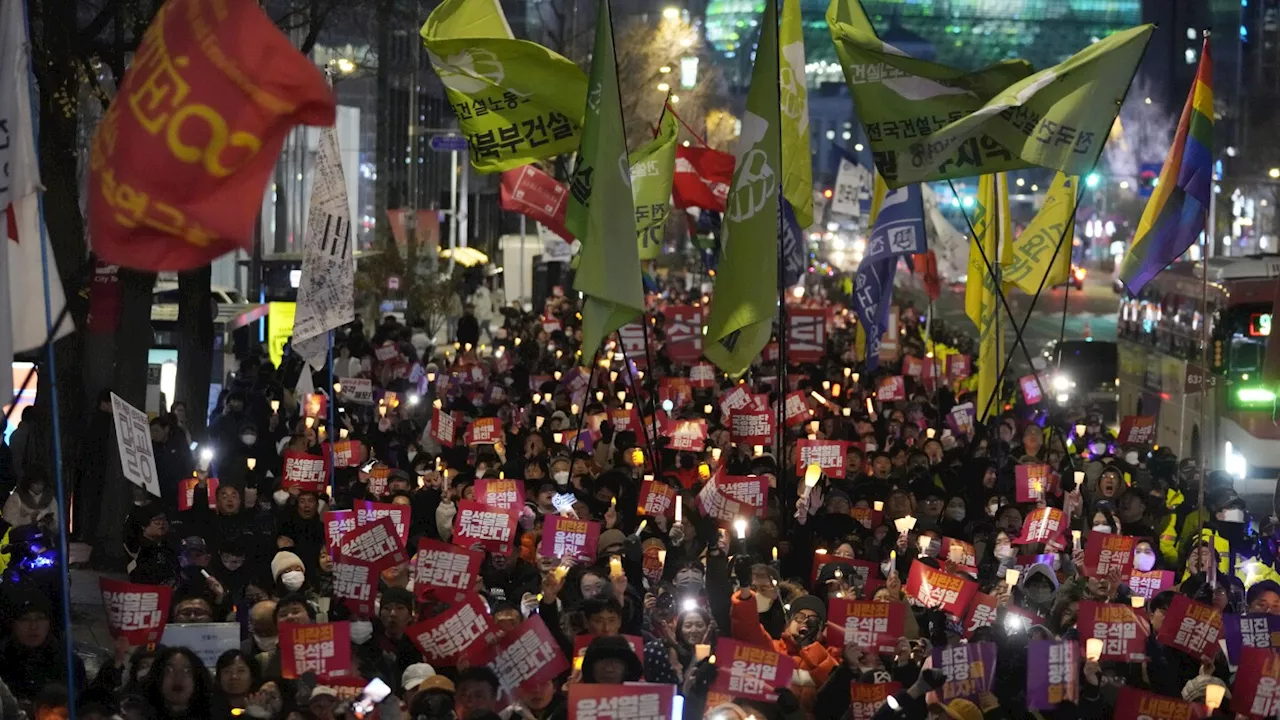 Protesters March to Presidential Office After Vigil Against South Korean President