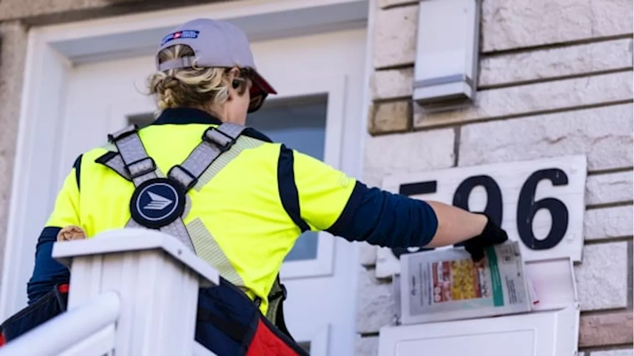 With Canada Post on strike, these mail-strike hustlers are picking up deliveries