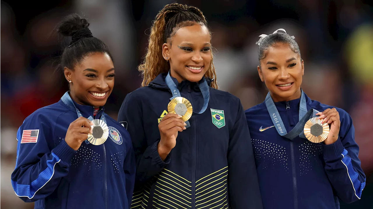 Simone Biles está entre as atletas mais bem pagas do mundo em 2024; veja ranking