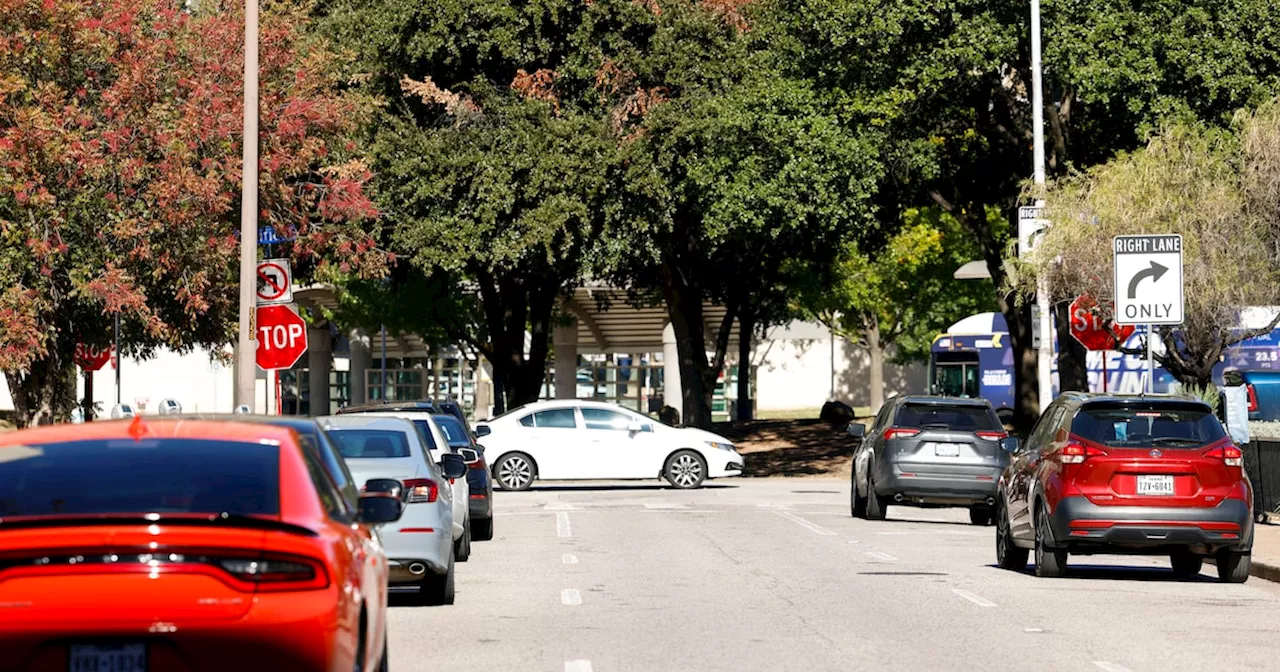 Dallas commission delays vote on eliminating parking minimums