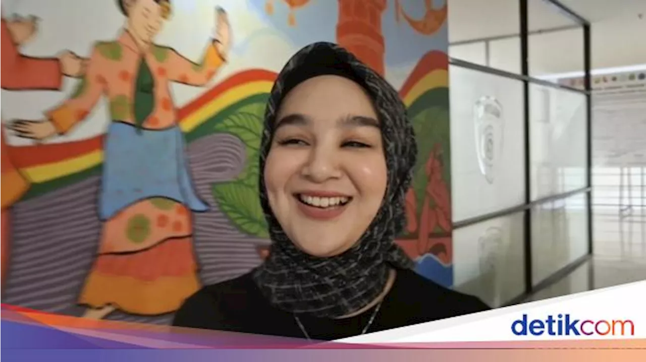 Fakta-fakta Artis Hana Hanifah Diperiksa Terkait Kasus SPPD Fiktif DPRD Riau