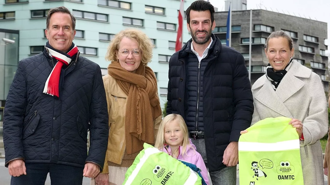 Reflektierende Schultaschen-Überzüge für mehr Verkehrssicherheit