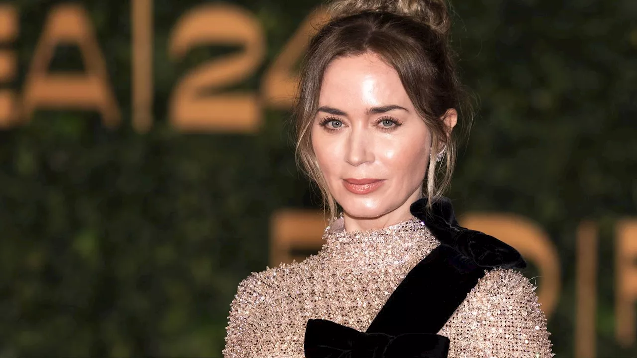 Emily Blunt's High-Slit Gown Makes Her Look Like a Sexy Christmas Ornament