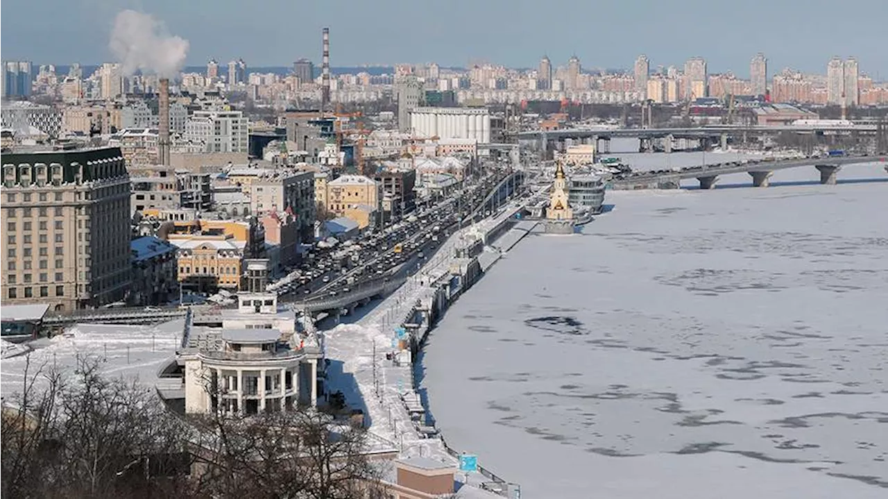 Захарова призвала западные страны озаботиться спасением Украины