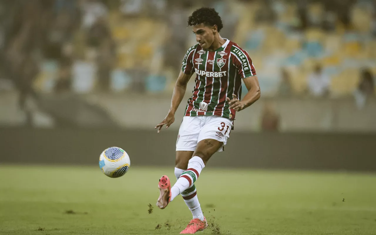 Gabriel Fuentes aproveita oportunidade no time titular do Fluminense contra o Cuiabá