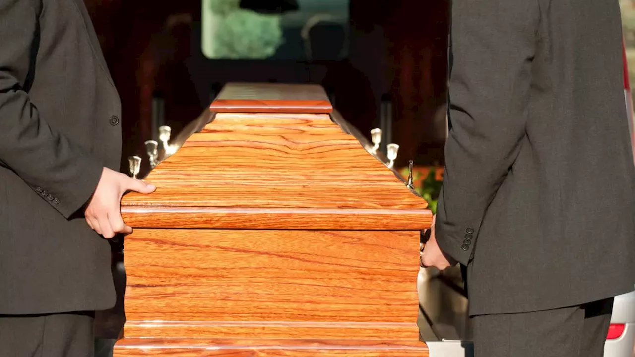 Obesity epidemic sees undertakers report injuries from the weight of heavy coffins