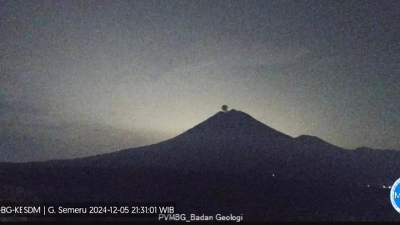 Gunung Semeru Beberapa Kali Erupsi, Tinggi Letusan Hingga 600 Meter