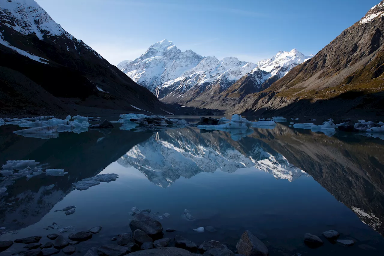 Climbers Believed to Have Fallen Off Mount Cook After Search Halted