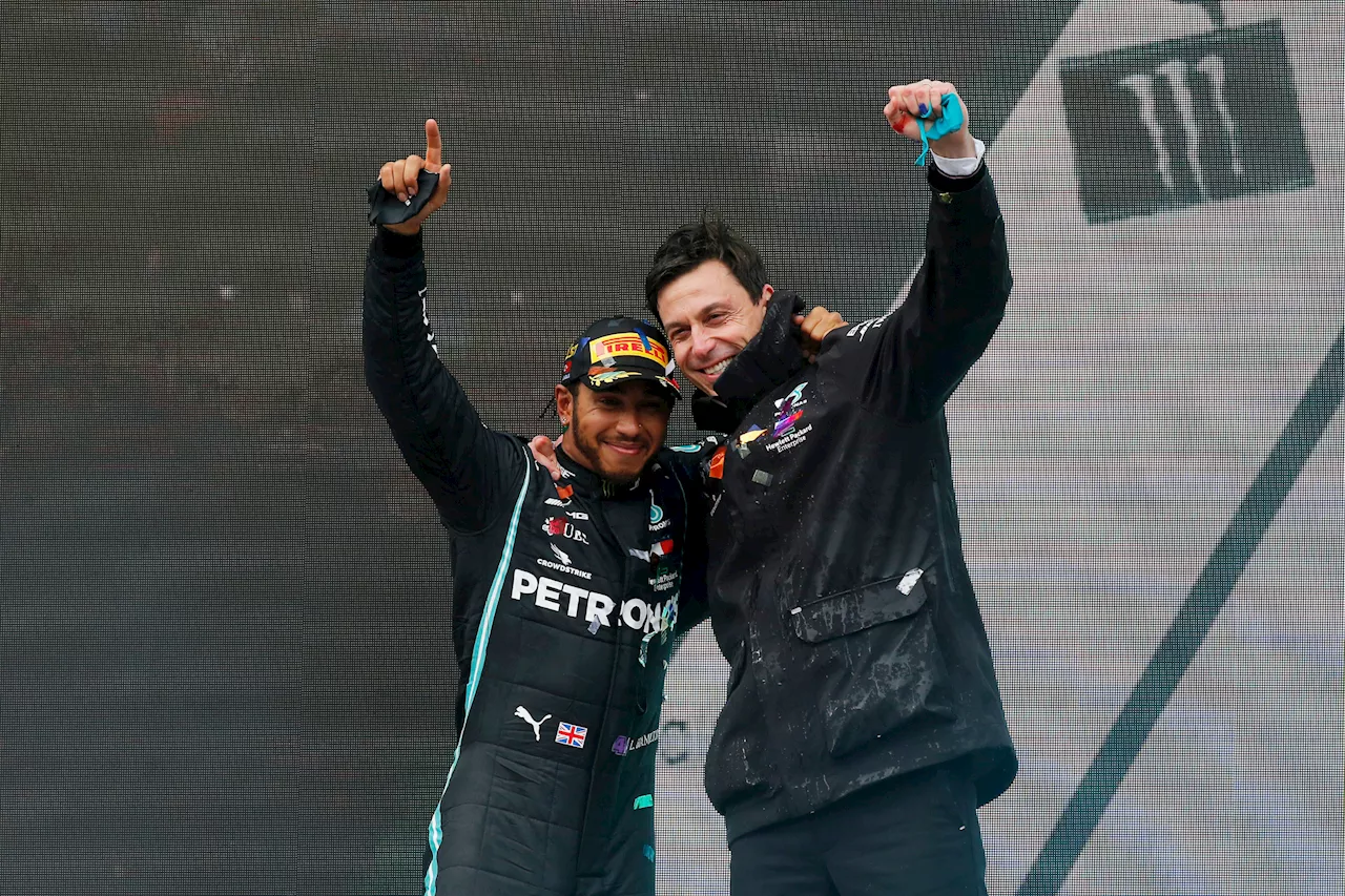 Toto Wolff Reveals Gift From Lewis Hamilton Ahead of Last Mercedes F1 Race