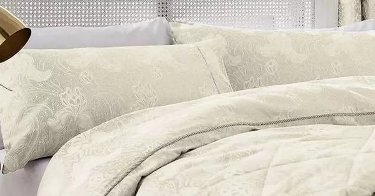 Debenhams Offers 70% Discount On Luxurious Sanderson Ashbee Duvet Cover