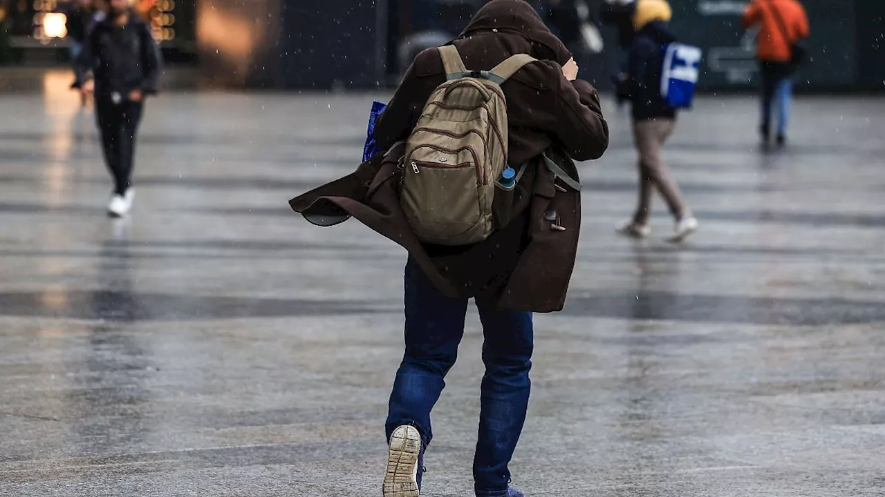 Nordrhein-Westfalen: Sturmböen und Regen in Nordrhein-Westfalen