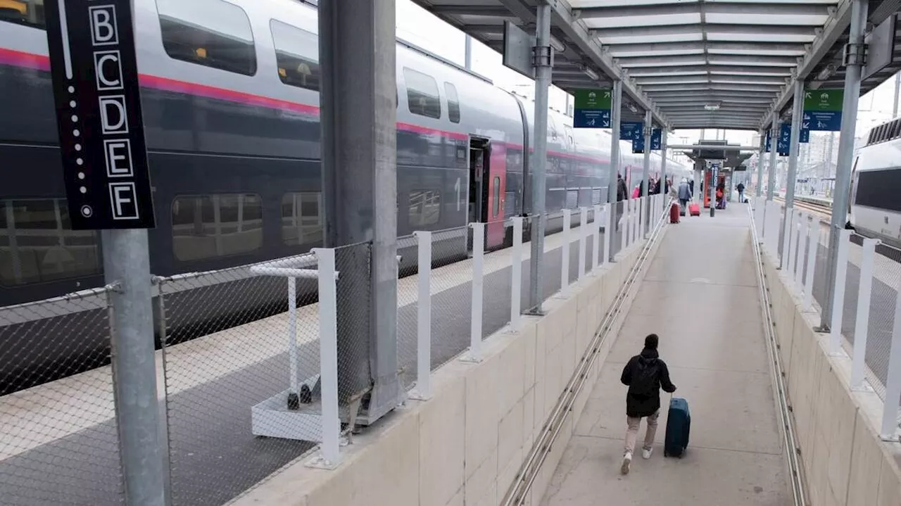 SNCF : deux syndicats retirent leur appel à la grève, deux autres le maintiennent