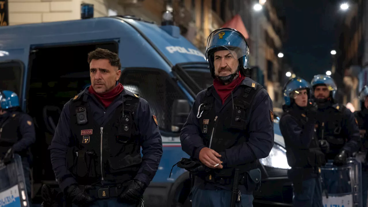 ACAB, la serie con Giallini e Giannini in arrivo su Netflix