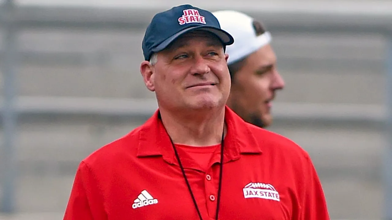 Former Michigan Football HC Rich Rodriguez set to interview at West Virginia