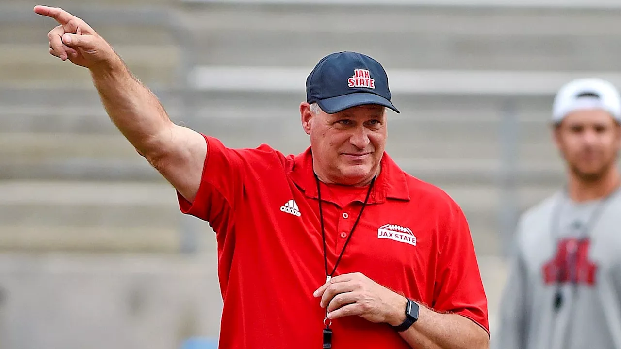 Rich Rodriguez Reportedly Set to Interview for WVU Head Coaching Job