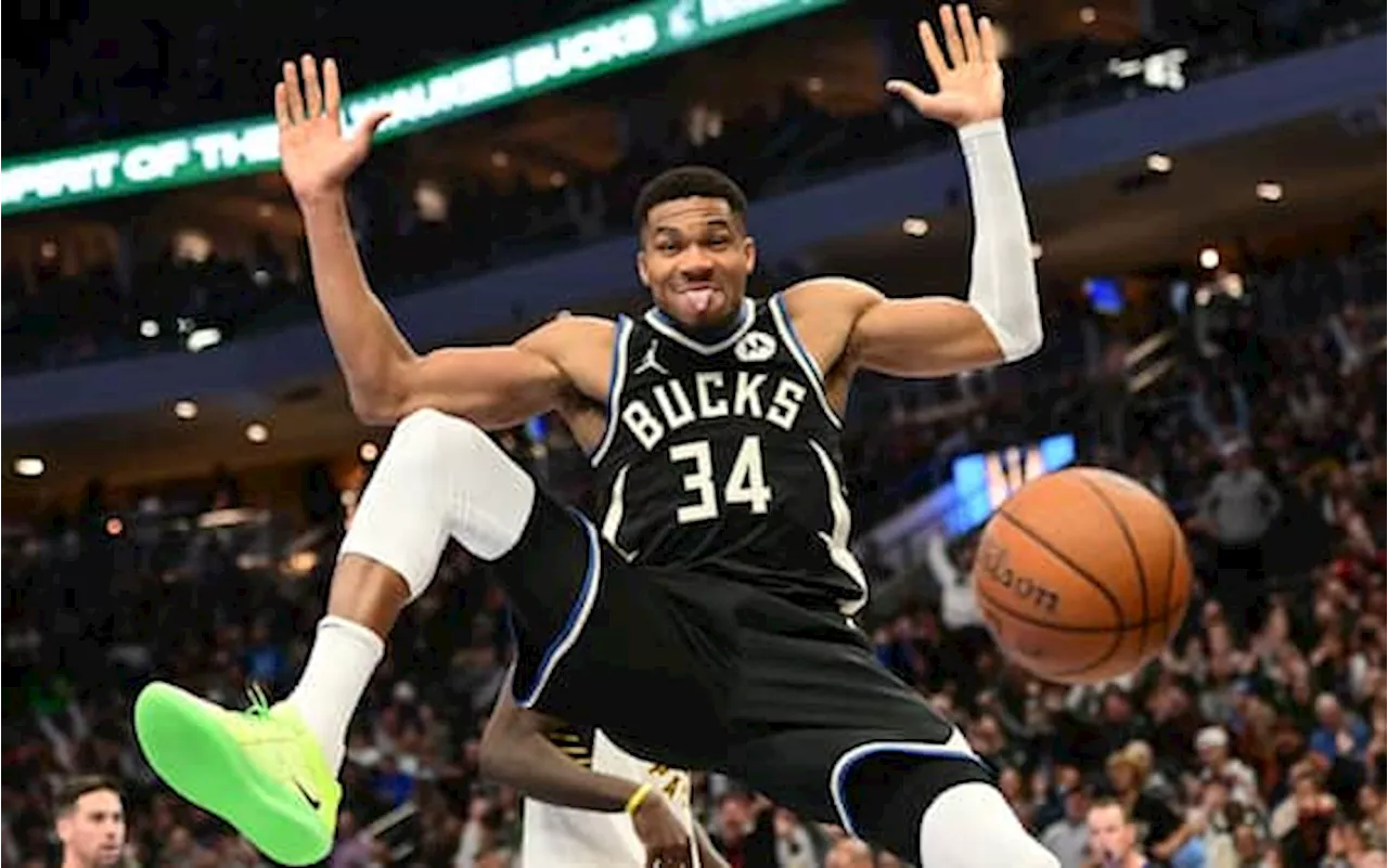 Mercato NBA, i Bucks spengono ogni voce su Giannis: 'Vivete in un mondo di fantasia'