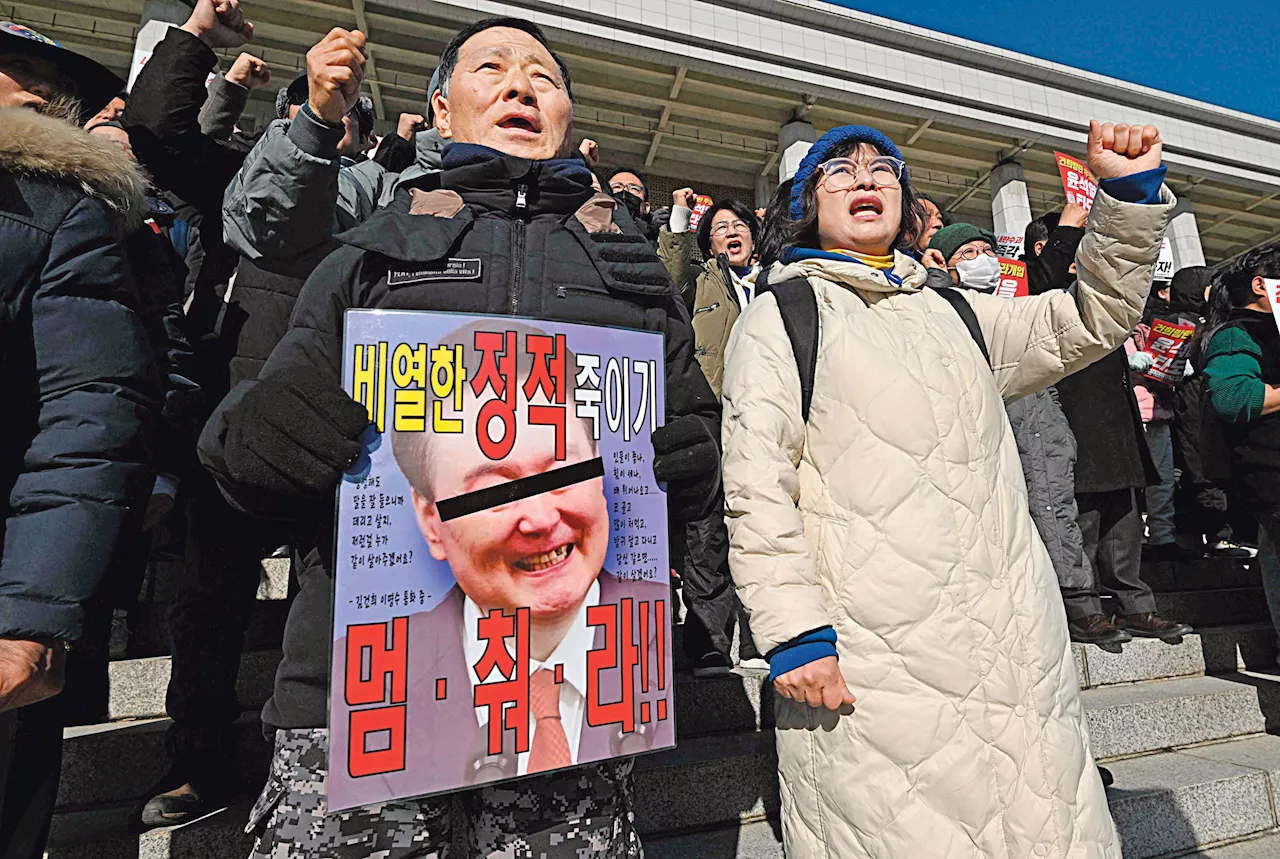 Coreia do Sul: Yoon Suk-yeol retira Lei Marcial e enfrentará impeachment